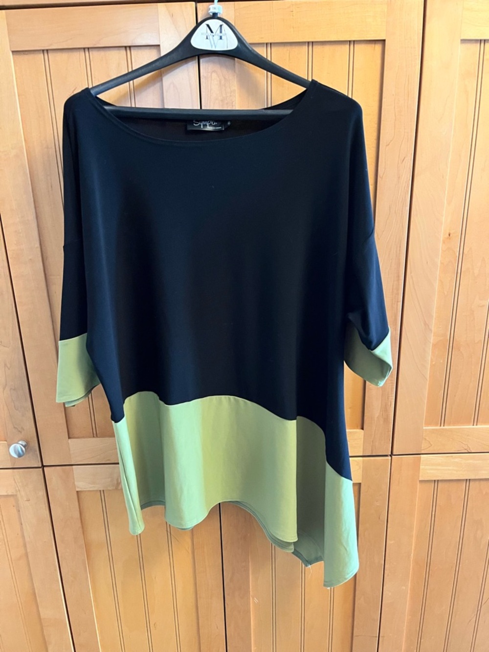 Sypmpli Two-Tone Black and Olive Green Women’s Tunic Top